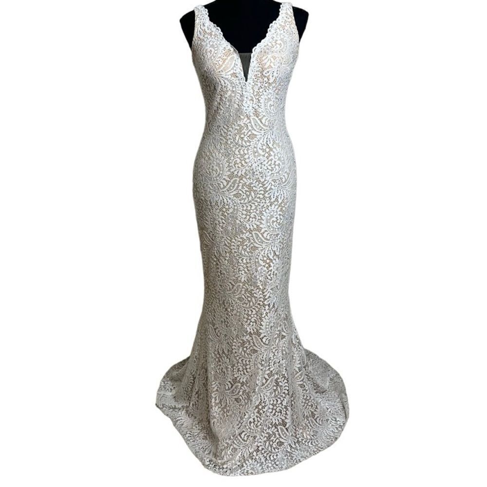 Dave & Johnny white prom lace body con wedding dress size 3/4